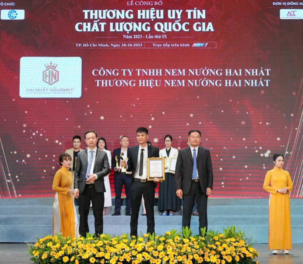 Thực Phẩm Hai Nhất Lạp Xưởng Nướng đá Và Nem Nướng (26)
