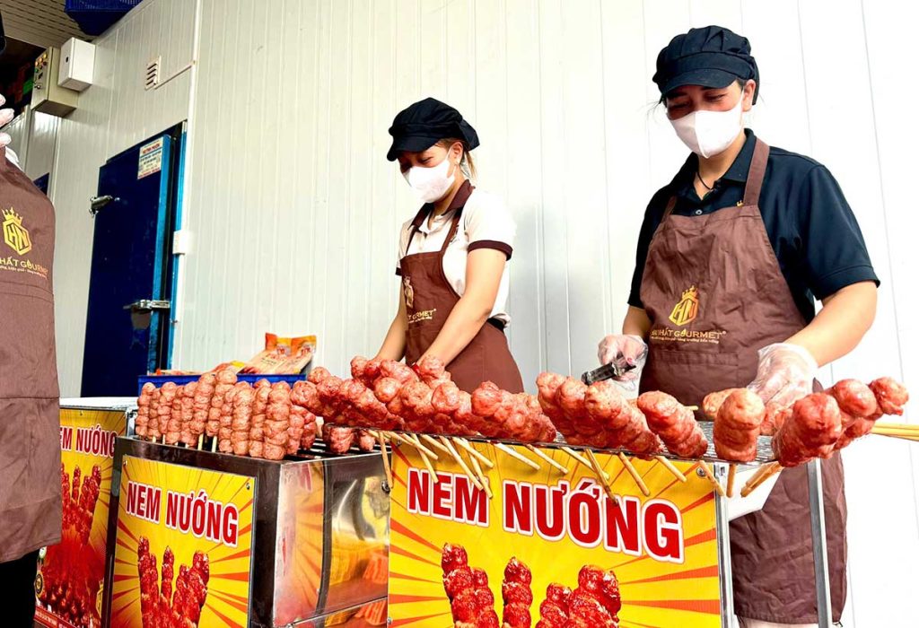 Thực Phẩm Hai Nhất Lạp Xưởng Nướng đá Và Nem Nướng (7)