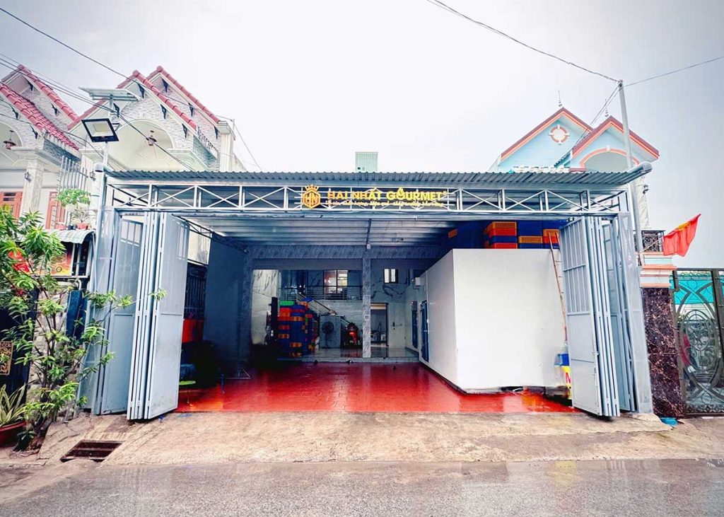 Thực Phẩm Hai Nhất Lạp Xưởng Nướng đá Và Nem Nướng (9)